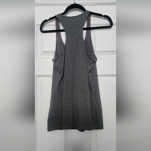 Express Tank Top Bundle Size M - Picture 5 of 5